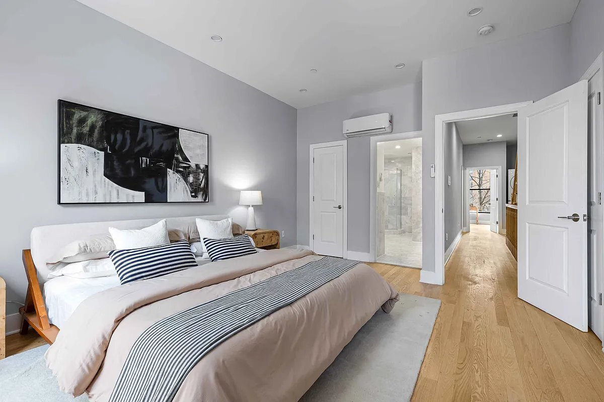 Building Photo - 307 W 136th St