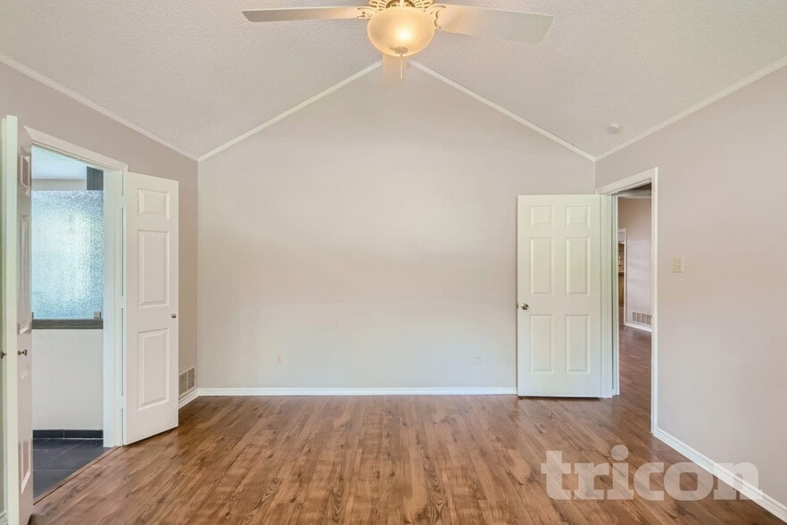 Building Photo - 4707 Vineyard Trail