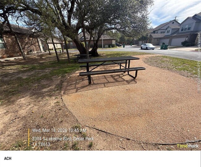 Building Photo - 2304 S Lakeline Blvd