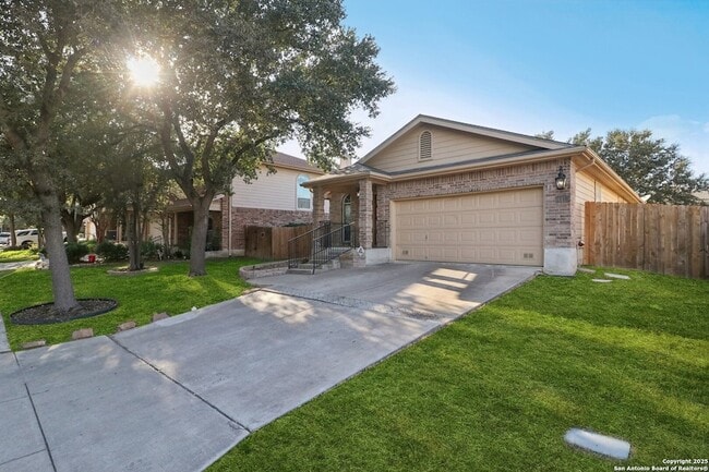 Building Photo - 4119 Chinkapin Oak