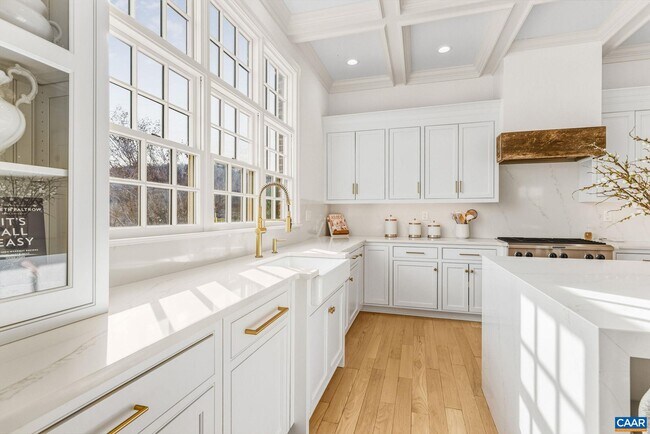 Building Photo - 000 Ragged Mountain Dr