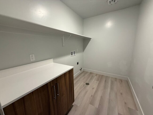 Building Photo - Single Family Home in Desert Canyons - Dogs Allowed