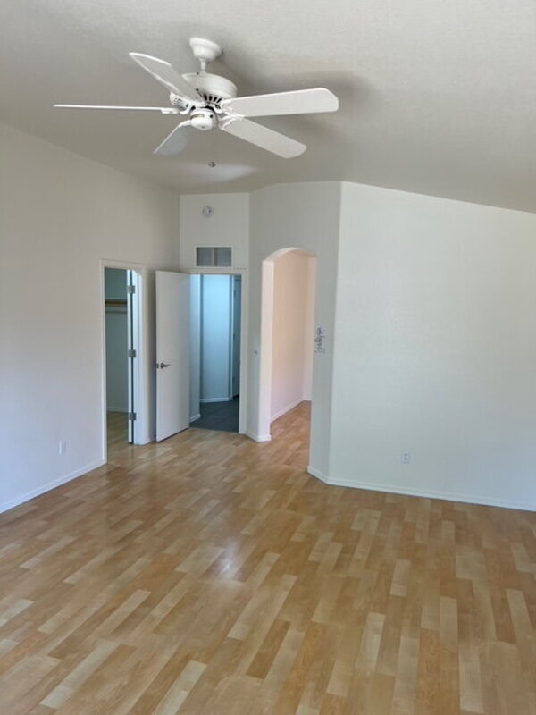 Building Photo - 8944 E Red Mountain Ln