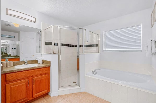 Building Photo - 612 Highgate Park Blvd