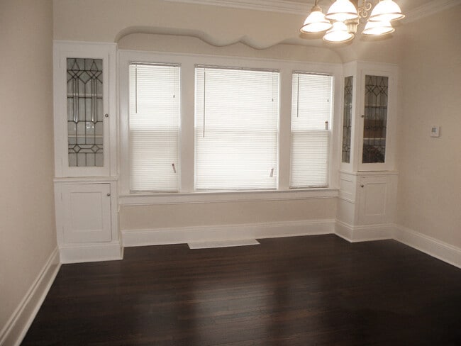 Building Photo - 3583 Chelton Rd