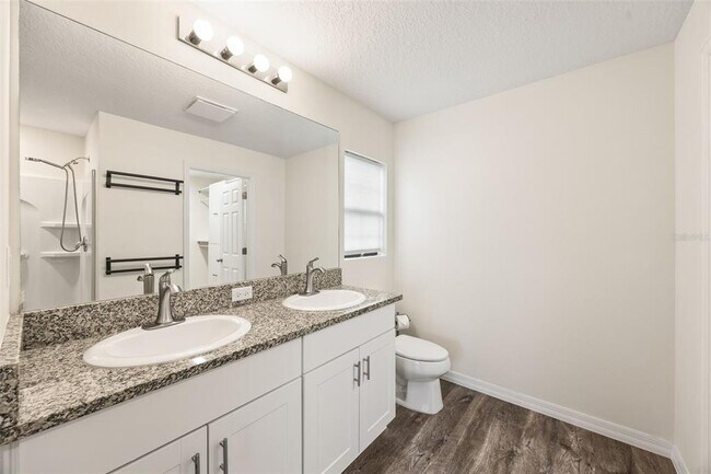 Building Photo - 12401 Streambed Dr