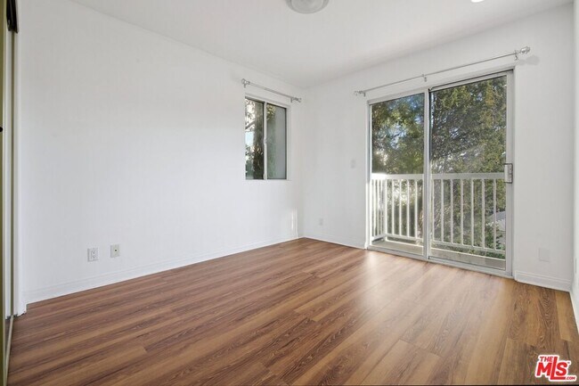 Building Photo - 12010 Texas Ave