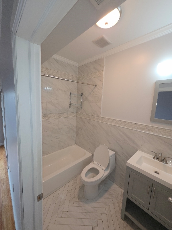 Building Photo - 83 Pamrapo Ave