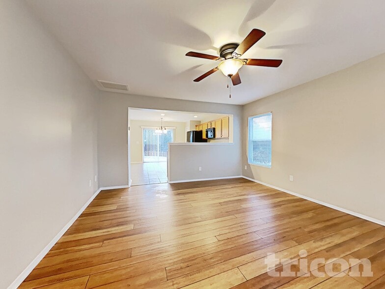 Building Photo - 4560 Stone Mountain Dr
