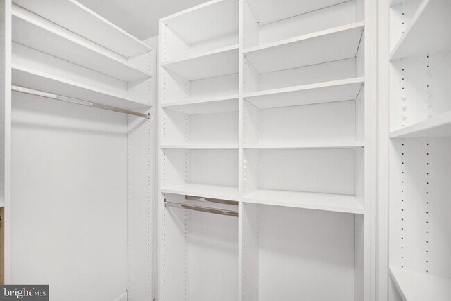 Building Photo - 508 S Fayette St