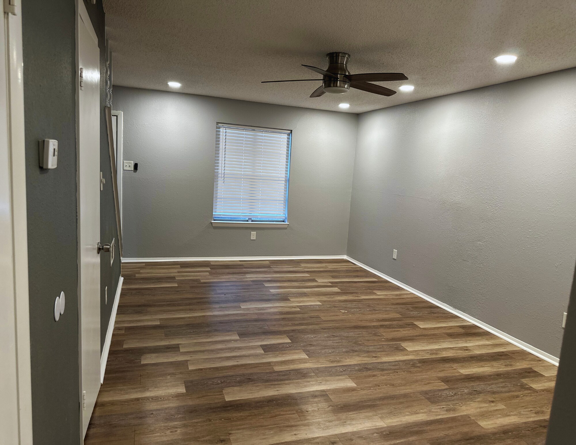 Living Room - 8302 Woodview Dr E