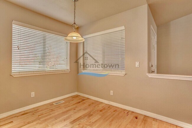 Building Photo - 5940 N Stafford Rd