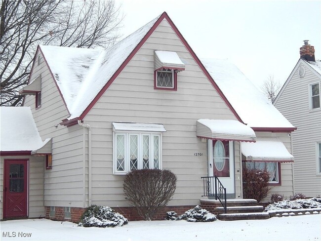 Building Photo - 12701 Oakview Blvd