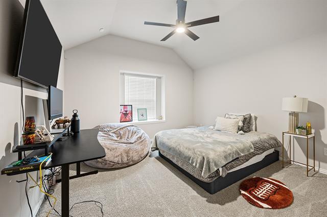 Building Photo - 811 Ridgehurst Rd