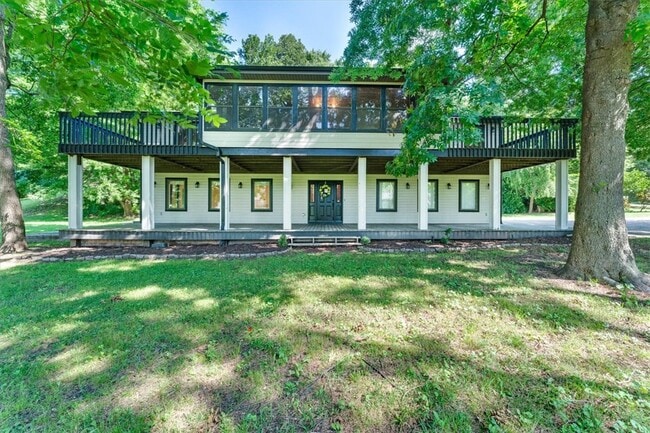 Building Photo - 3261 Eden Dr