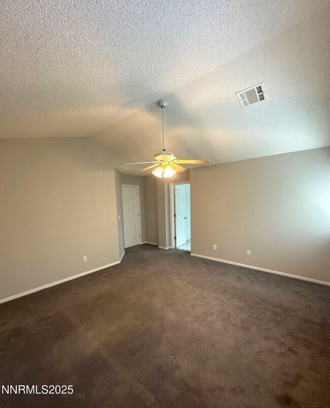Building Photo - 5256 Santa Lupe Ave