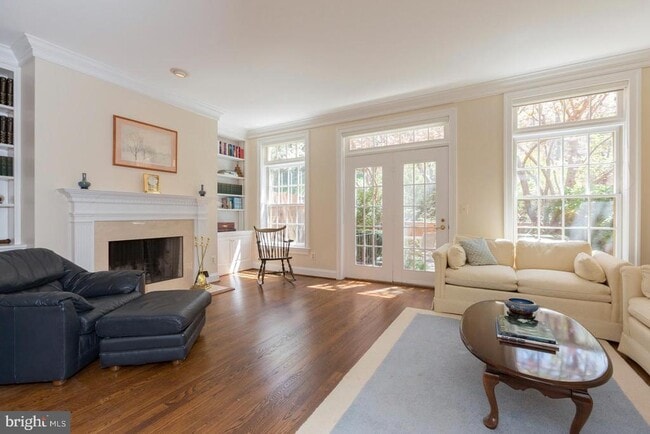 Building Photo - 4062 Mansion Dr NW