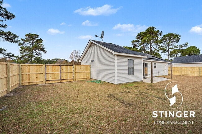 Building Photo - 6 Blacksmith Cir