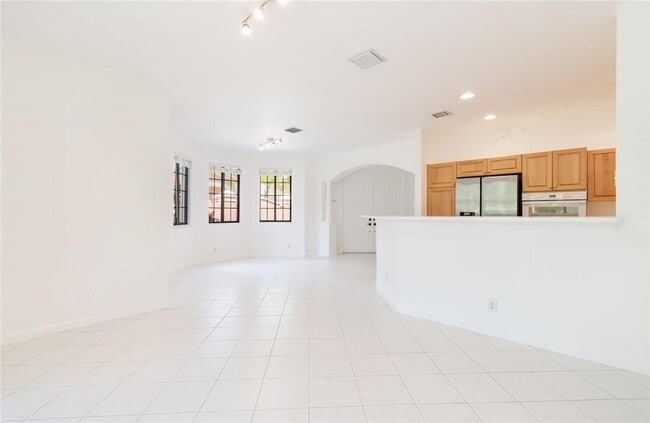 Building Photo - 2692 Center Ct Dr