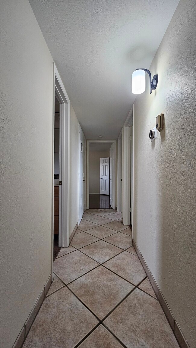 Building Photo - 2325 N 66th St