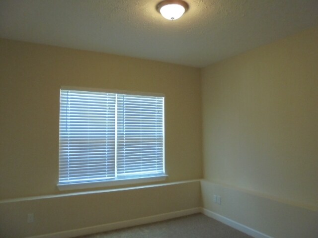Building Photo - 1413 Napa Pt W