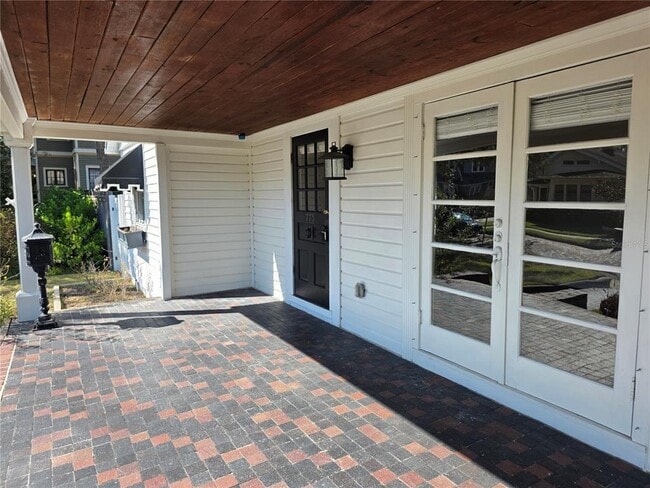 Building Photo - 775 20th Ave N