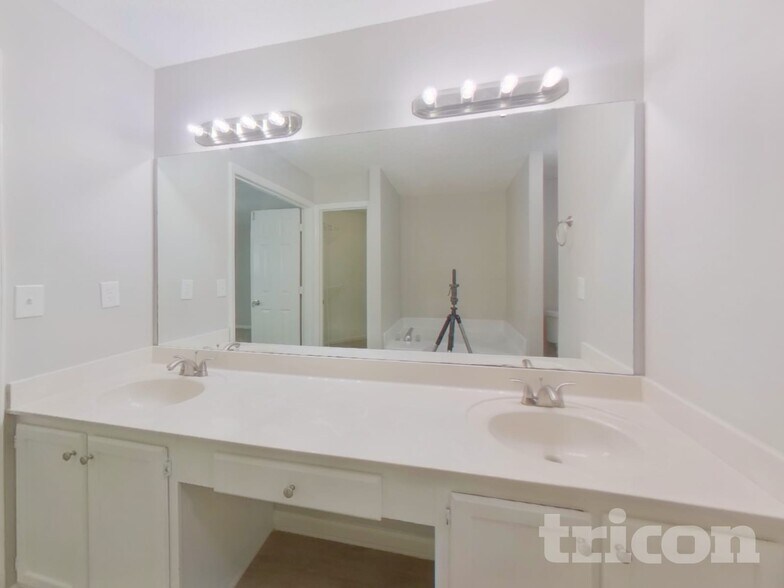 Building Photo - 7920 Cadmium Ct