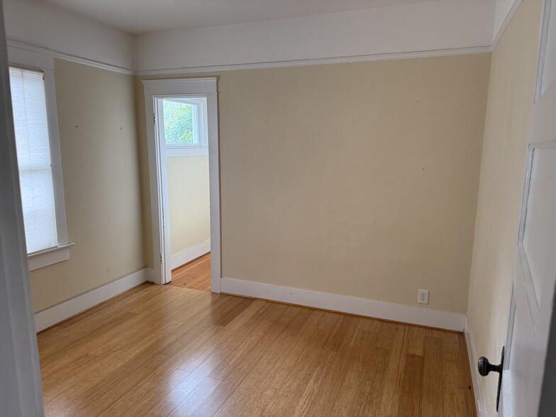 Main Floor South Bedroom - 1529 N Killingsworth St