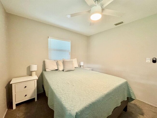 Building Photo - 3957 Wahoo Dr SE