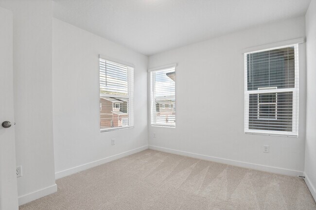 Building Photo - 2389 Wildwood Ln