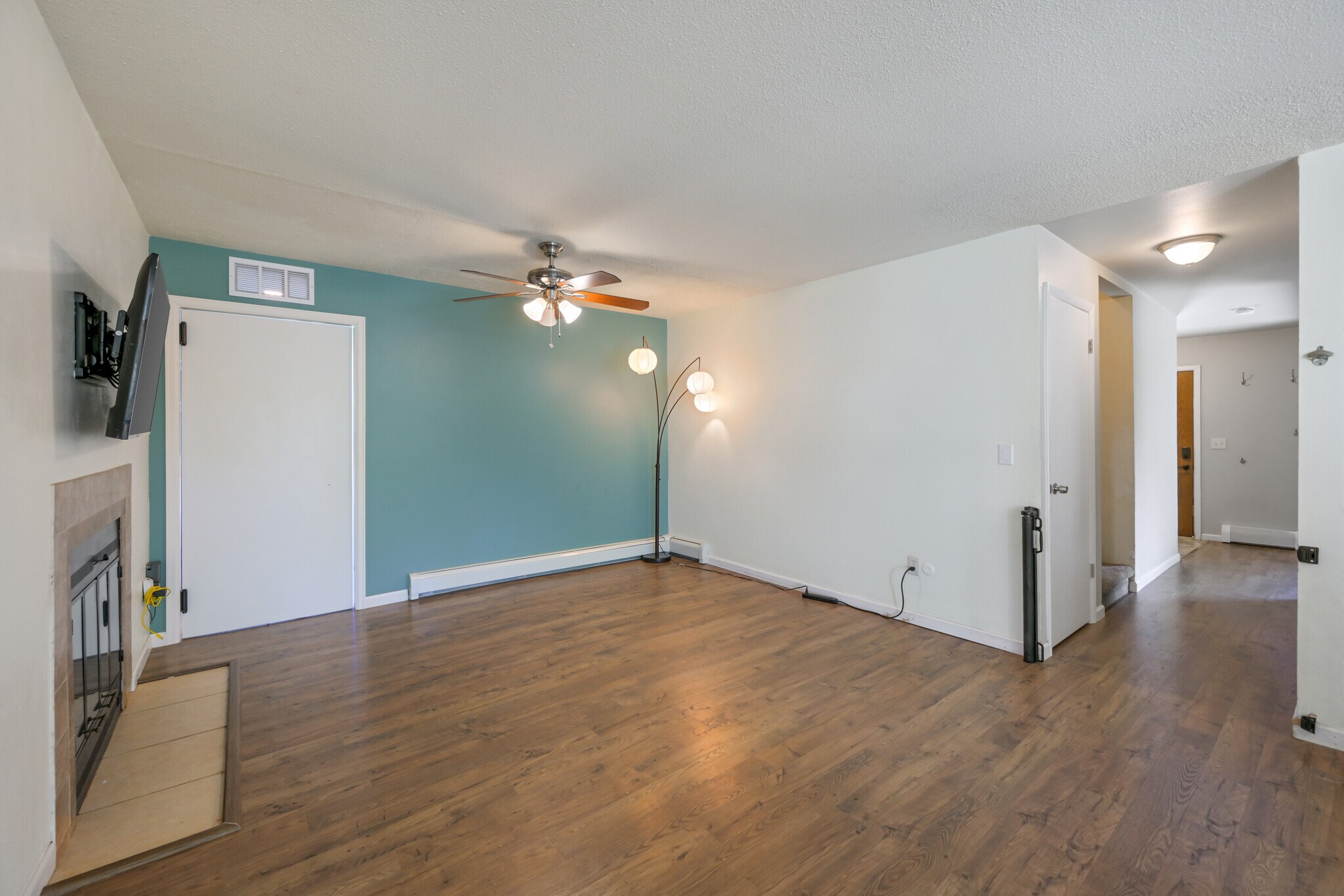 Building Photo - 122 Davis Cir
