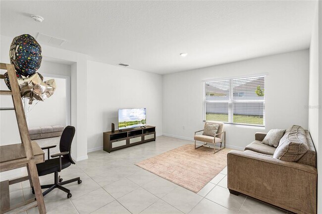 Building Photo - 1340 Daisy Feild Dr