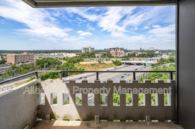 Building Photo - 6301 Stevenson Ave