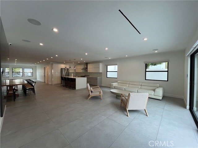 Building Photo - 5735 Saloma Ave