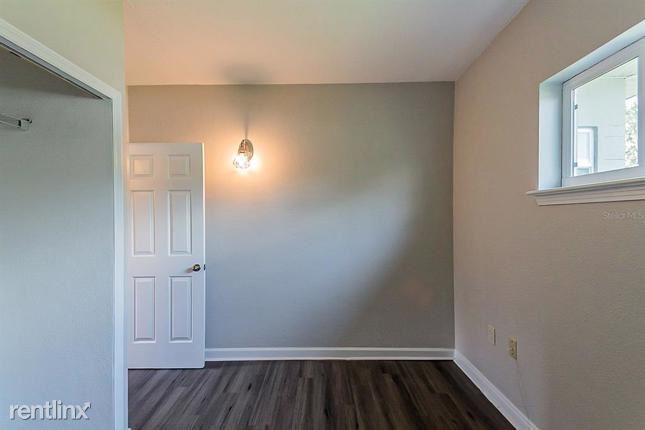 Building Photo - 4 br, 2 bath House - 6026 Danube Way