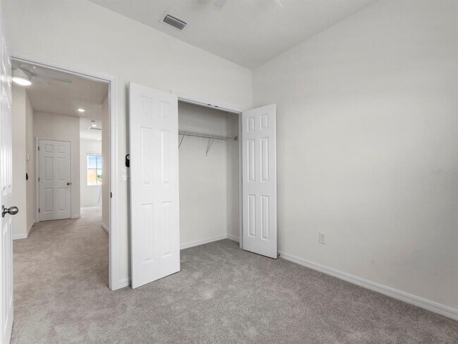 Building Photo - 1440 Silver Lining Wy