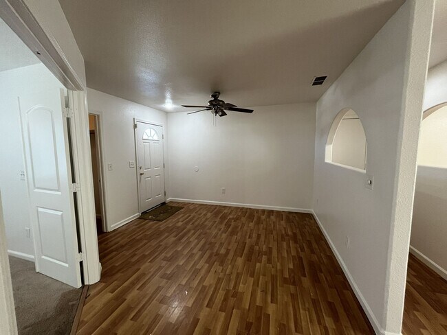 Building Photo - SAC T 1138