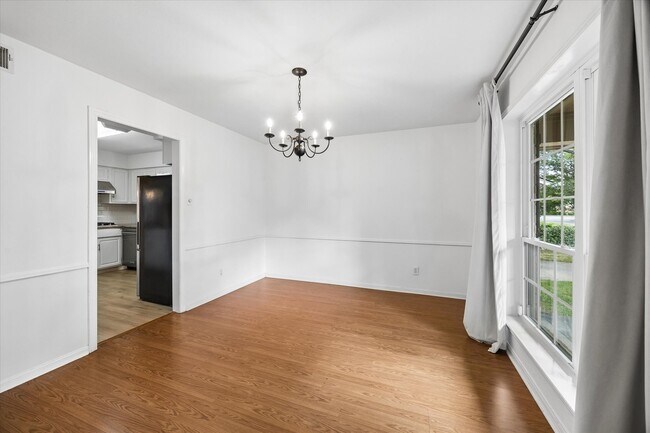 Building Photo - 2731 Stetson Ln