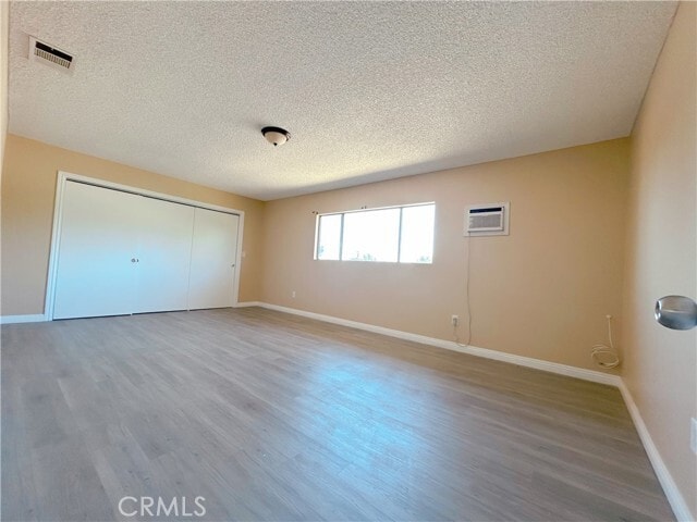 Building Photo - 17065 Ivy Ave