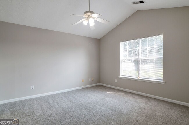 Building Photo - 413 Autumn Lake Ct