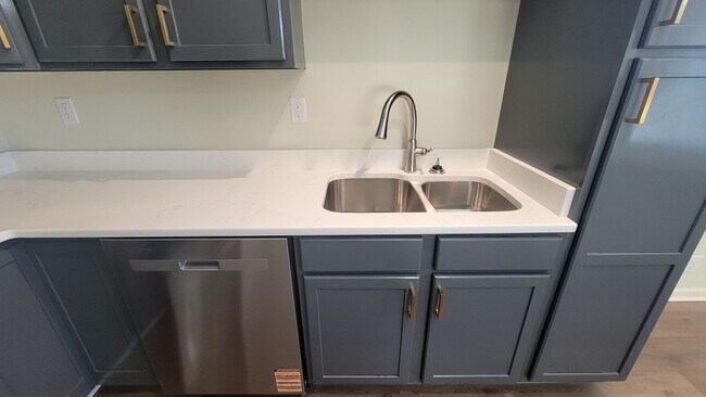 Building Photo - A newly constructed 3 Bedroom Home