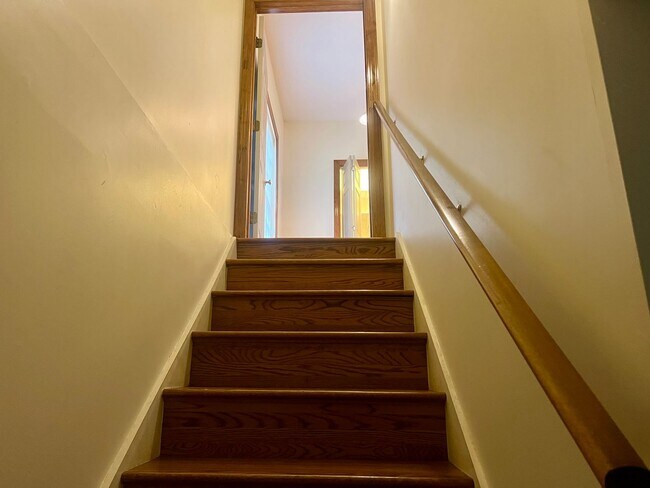 Building Photo - 1212 Ridgewood Ct