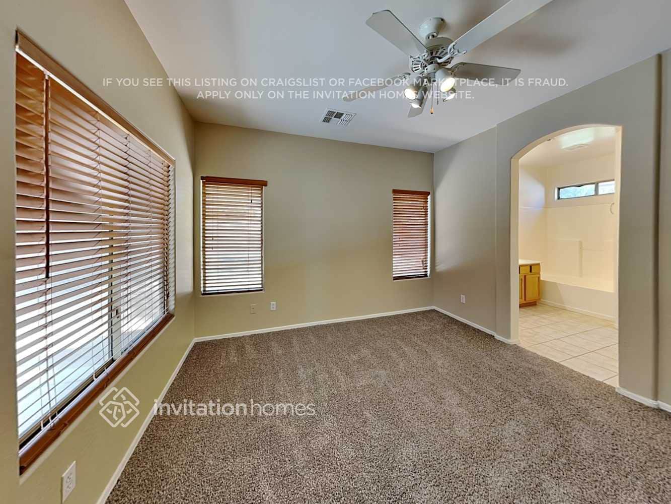 Building Photo - 13010 W Rosewood Dr