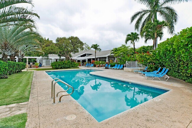 Building Photo - 373 Mananai Pl