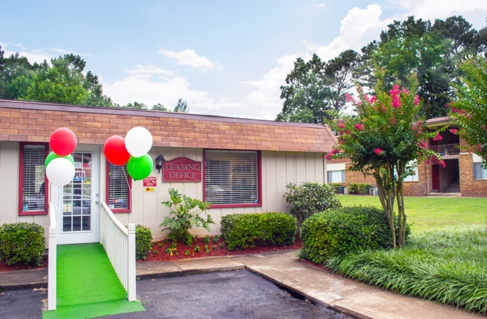 Primary Photo - Clarkston Oaks Apartments