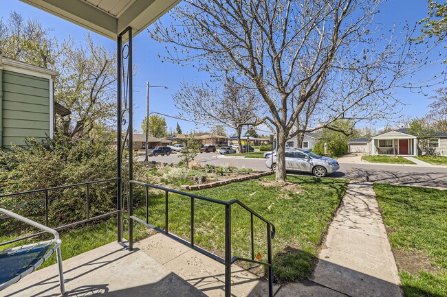 Building Photo - Bright, Modern Living in the Heart of Berk...