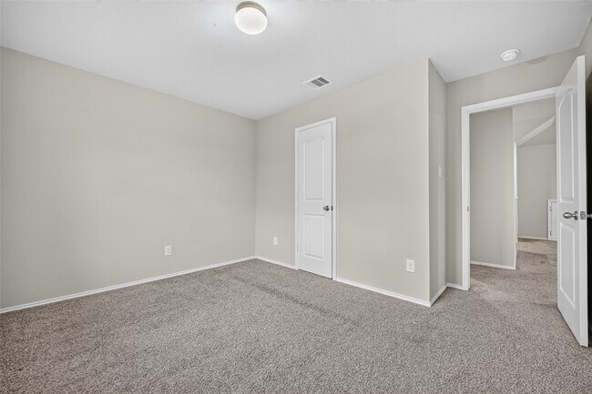 Building Photo - 2330 Georgina Falls Dr
