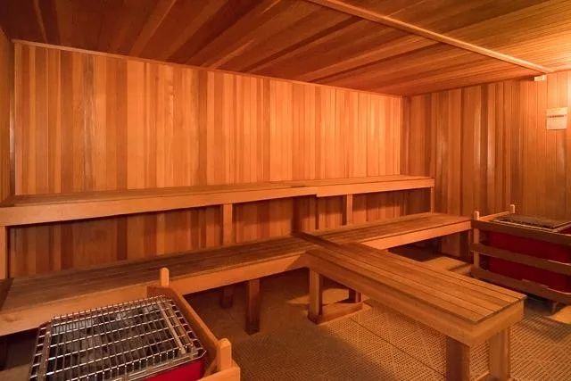 Building Photo - 1622 Commodore Cir