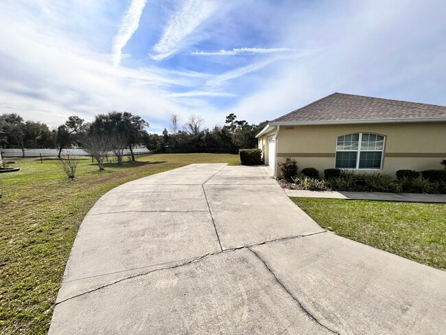 Building Photo - 10900 SW 45th Terrace