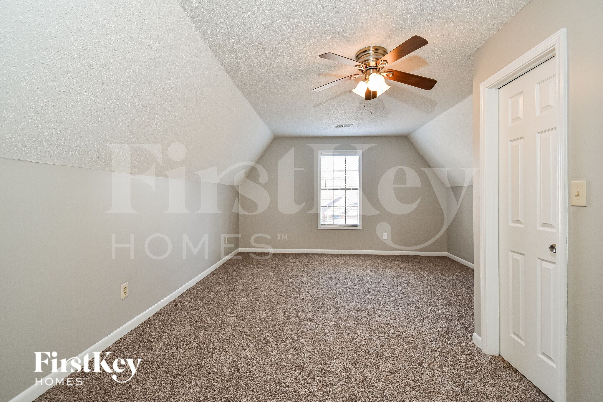 Building Photo - 7600 Lowrance Rd